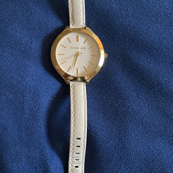 Michael Kors Runway Watch MK2284 - Picture 1 of 7
